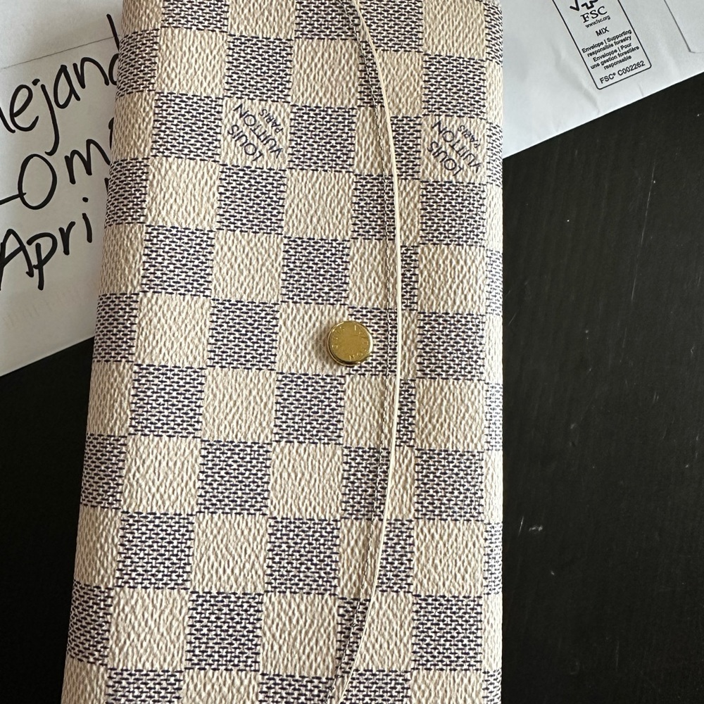 LV Emilie Wallet